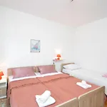 Apartman Dragica By Interhome *