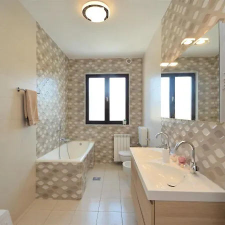 Dragica - Pul302 By Interhome Apartman